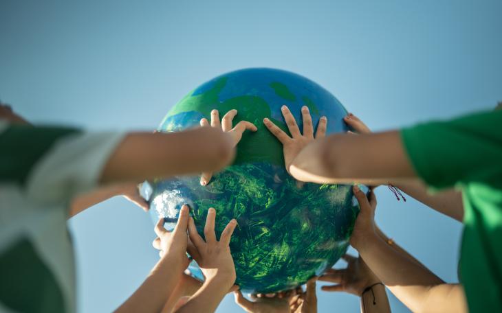 hands on the earth