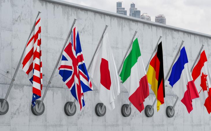 G7