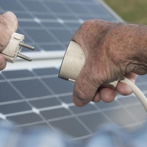 plug in solar panel