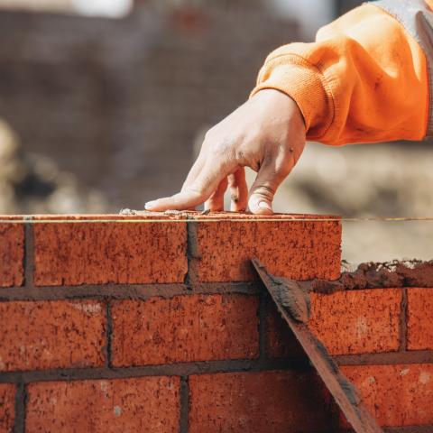 Brick layer